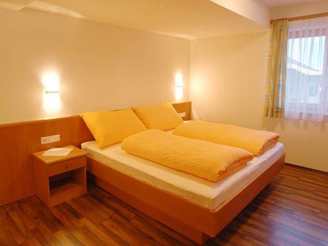 Apart am Brunnen Ried im Oberinntal Zimmer foto